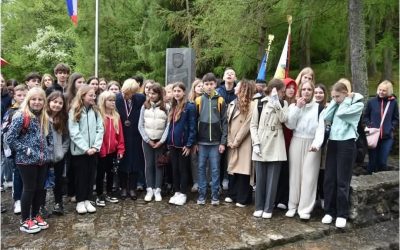 Nagradna ekskurzija udeležencev 7. literarnega natečaja Spominska obeležja pripovedujejo, 24. 4. 2025